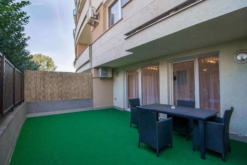 Center Haz Apartman Budapest Luaran gambar
